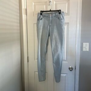 Jeans super skinny mid rise/ Calf Length size 11